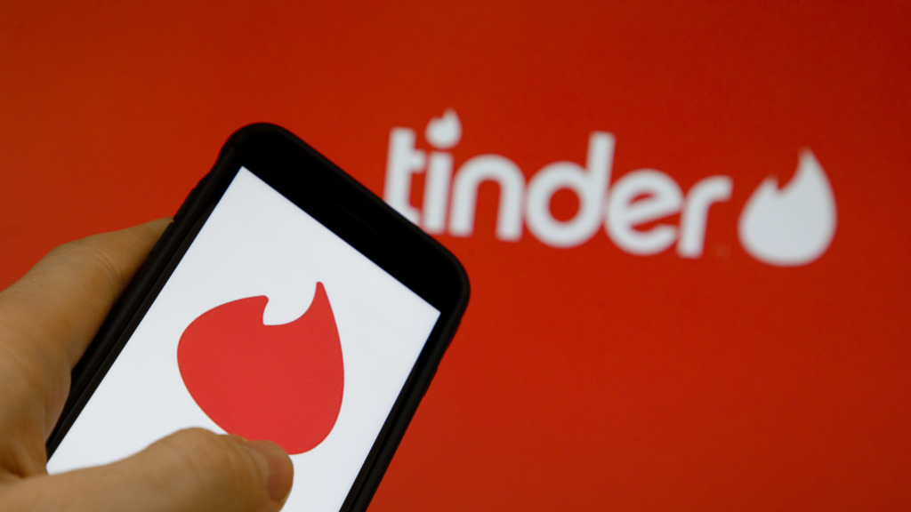 tinder là gì - Lịch sử phát triển