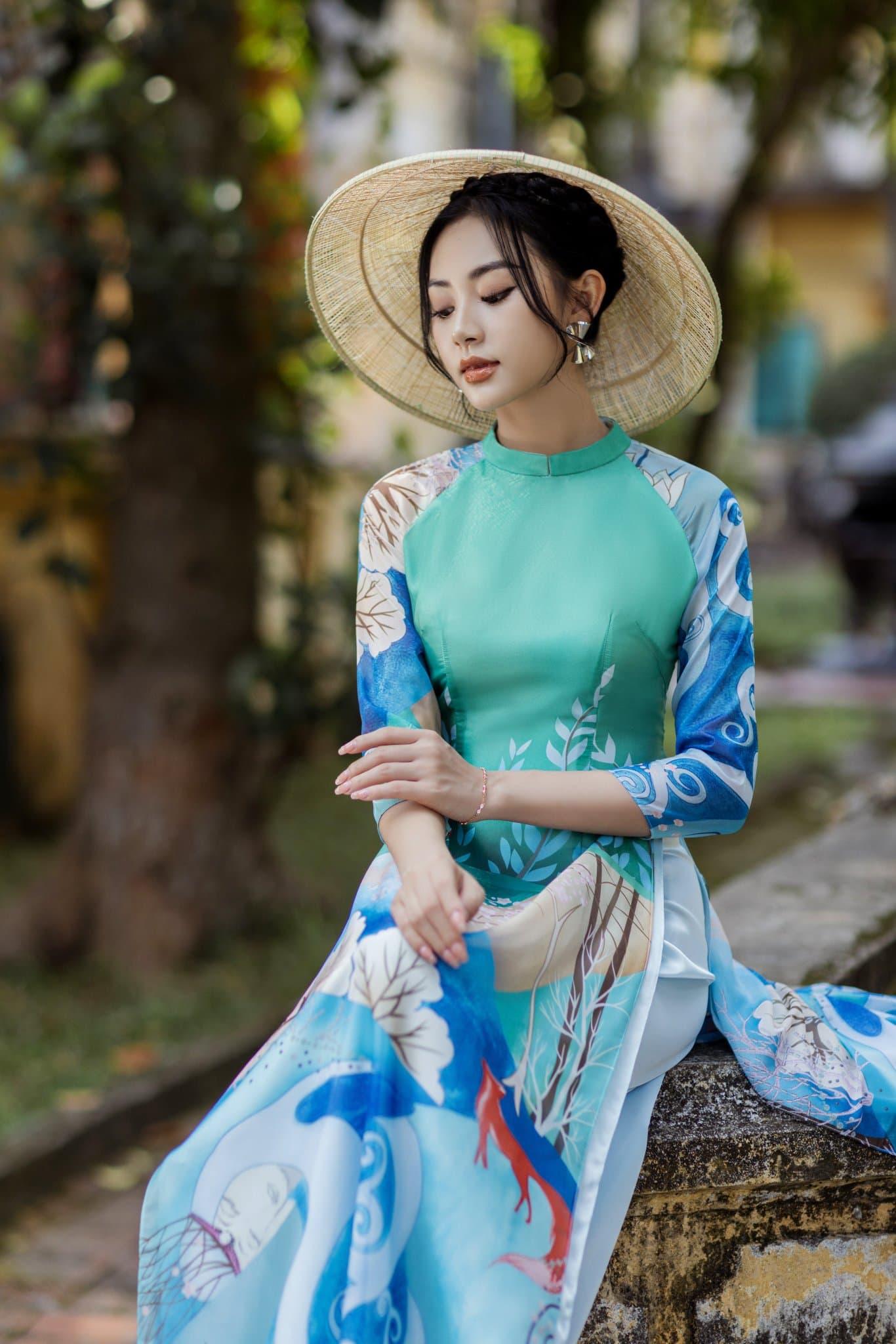 Cấu trúc và các chi tiết đặc trưng của áo dài truyền thống