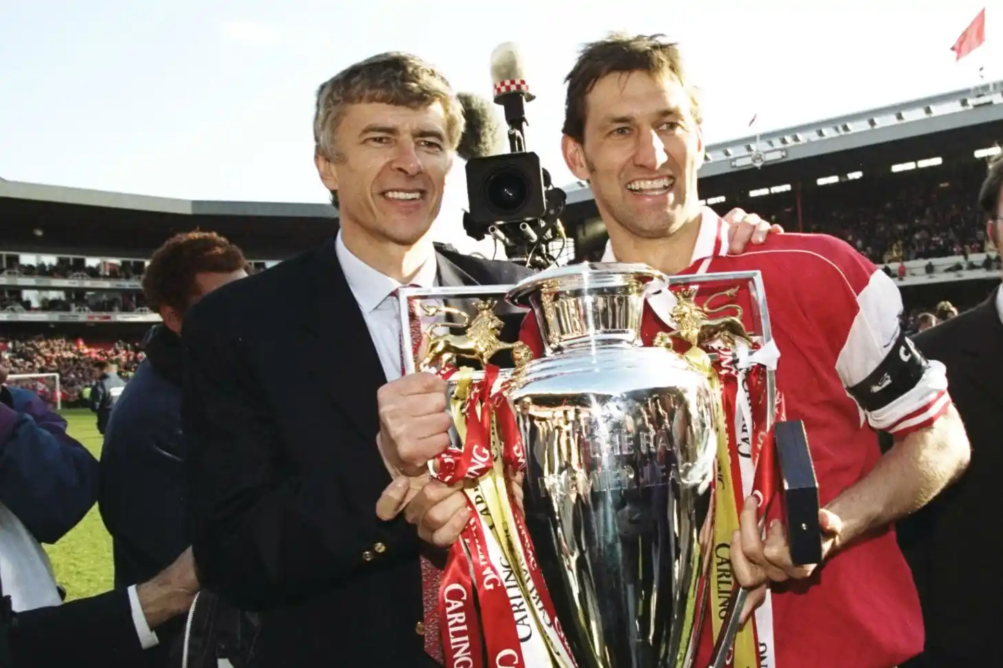 Kỷ Nguyên Arsène Wenger và Sự Tái Sinh