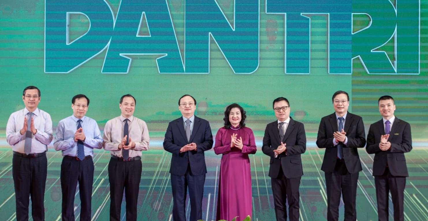 BDân trí là cơ quan ngôn luận trực thuộc Hội Khuyến học Việt NaM