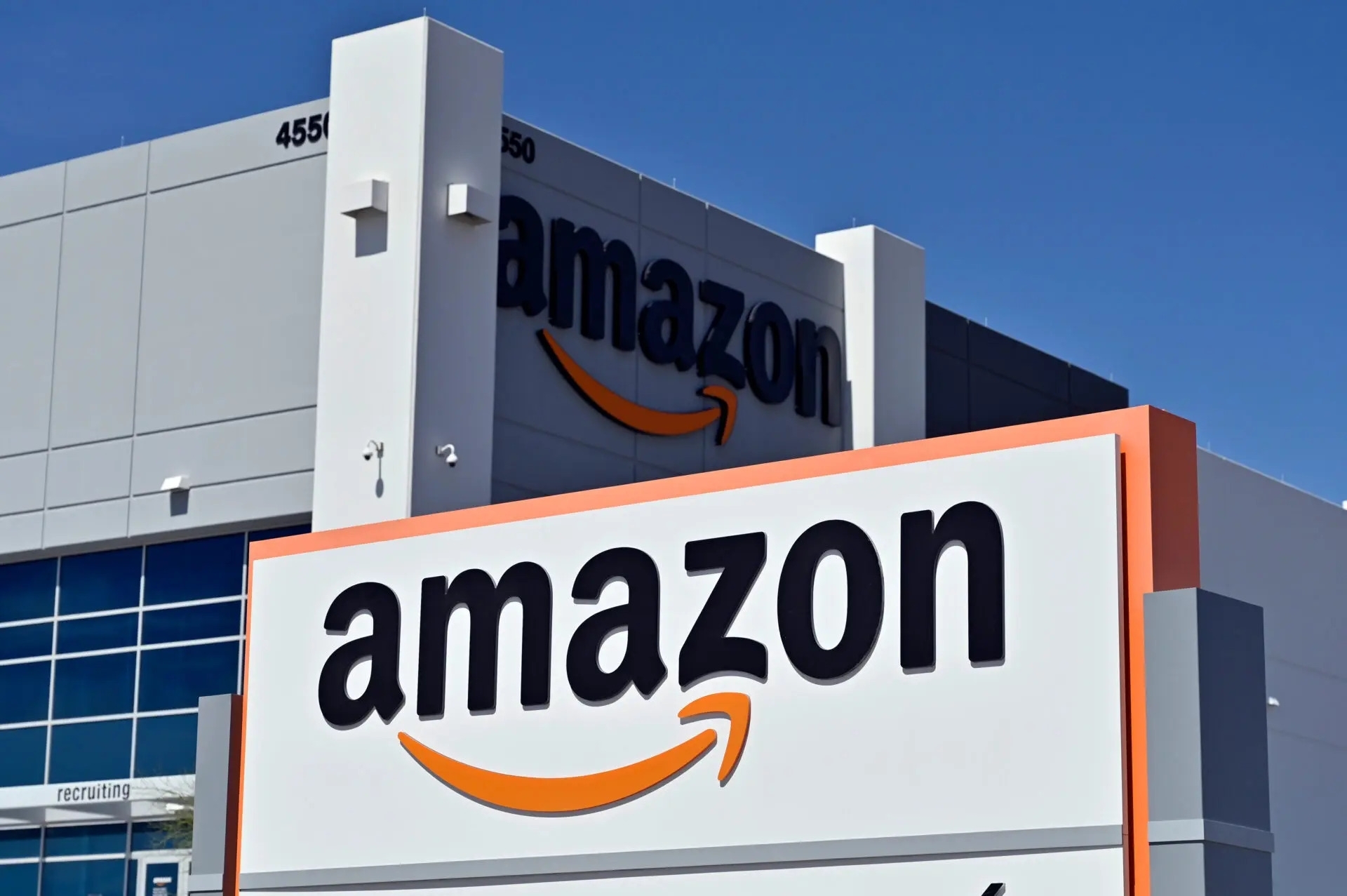 Giới thiệu tổng quan về Amazon