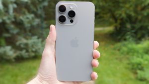 iPhone 15 Pro Max: Đánh Giá Chi Tiết Từ A-Z Về Flagship Mạnh Nhất Của Apple