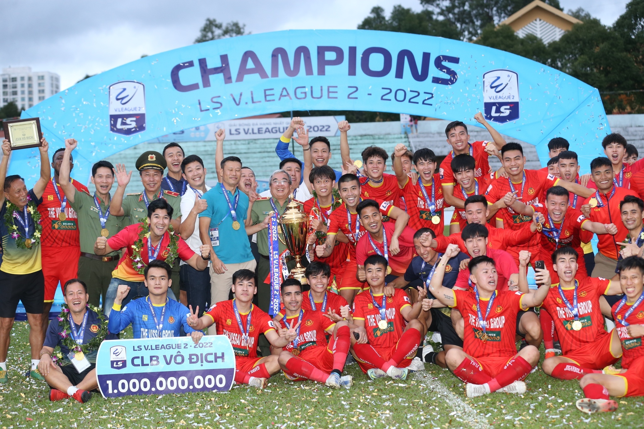 V-League, tên đầy đủ là Giải bóng đá Vô địch Quốc gia Việt Nam