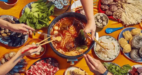 Công thức món lẩu dễ làm - Lẩu kim chi “chuẩn Hàn” kiểu dễ