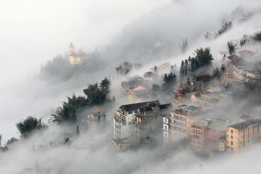 Vẻ đẹp huyền ảo của thị trấn vùng cao