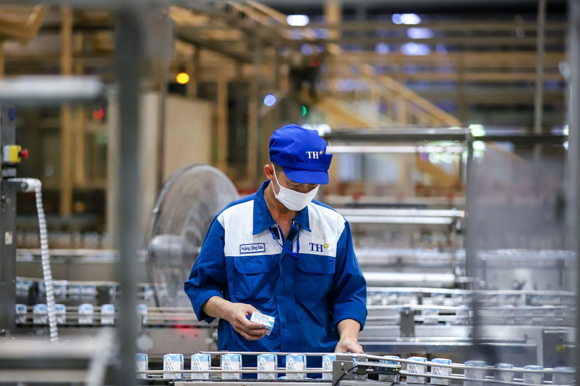 Dây chuyền sản xuất sữa tươi khép kín hiện đại