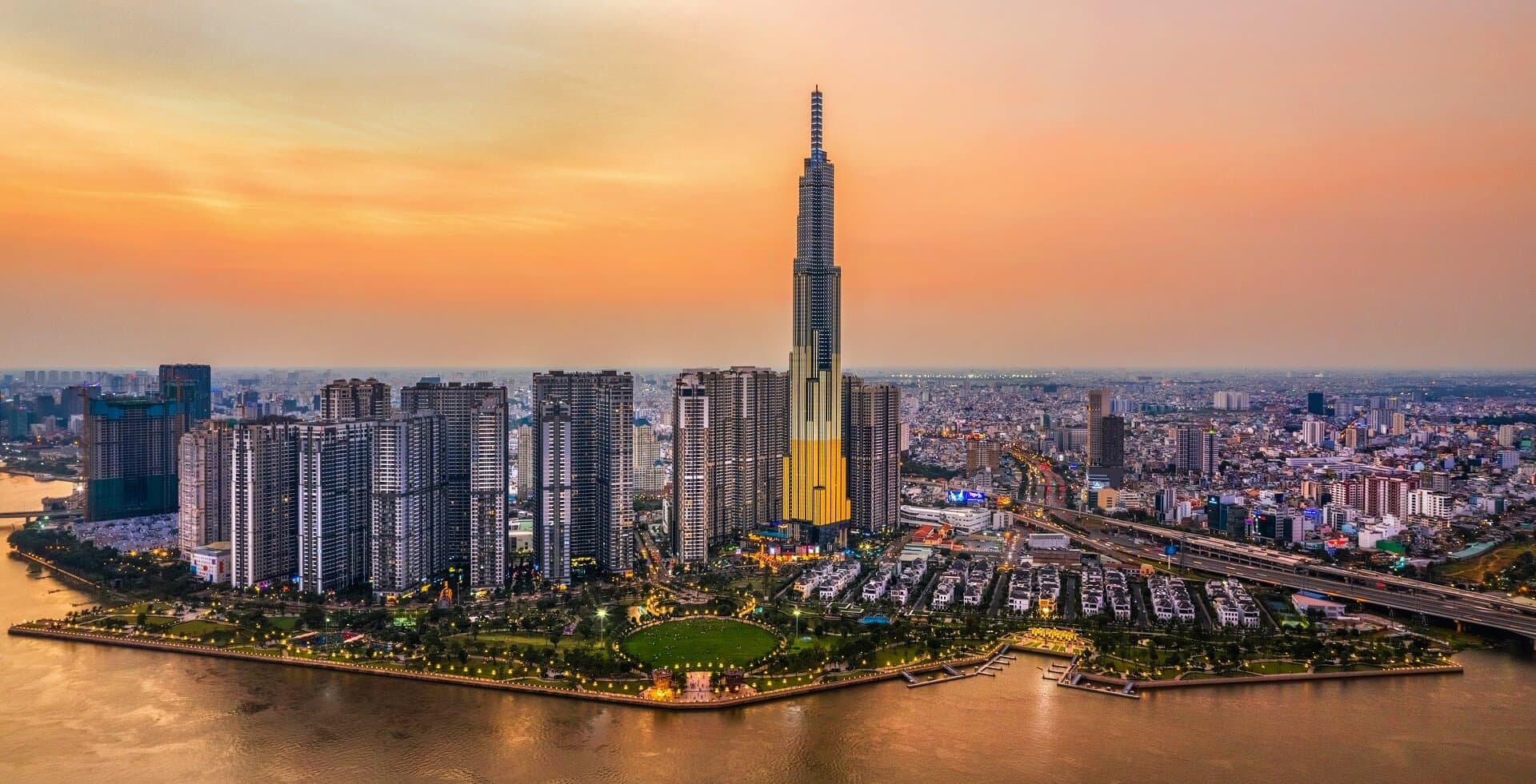 Thiết kế bó tre đặc thù của tháp Landmark 81