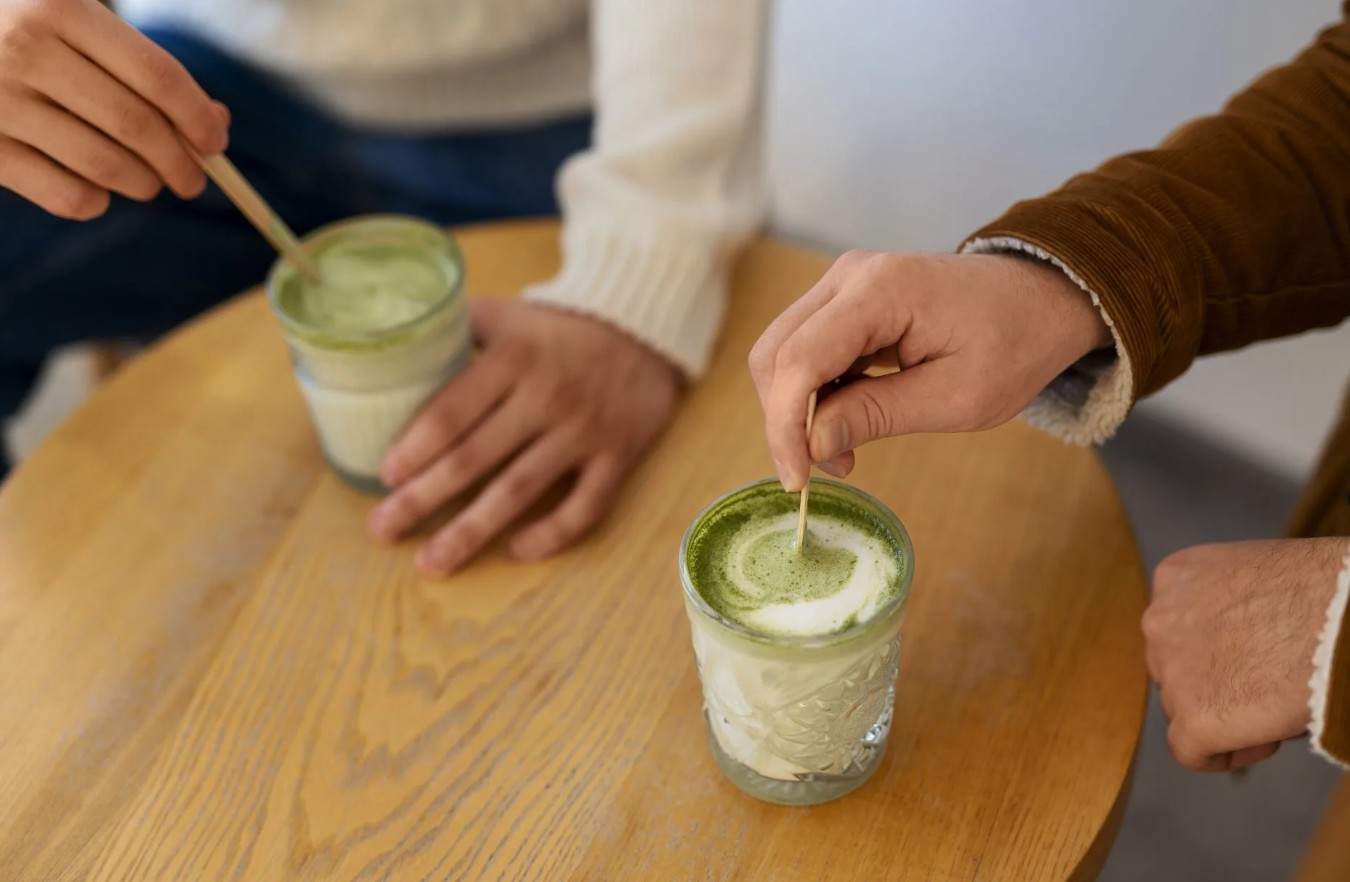 Các bước thực hiện trà xanh sữa chuẩn vị tại gia