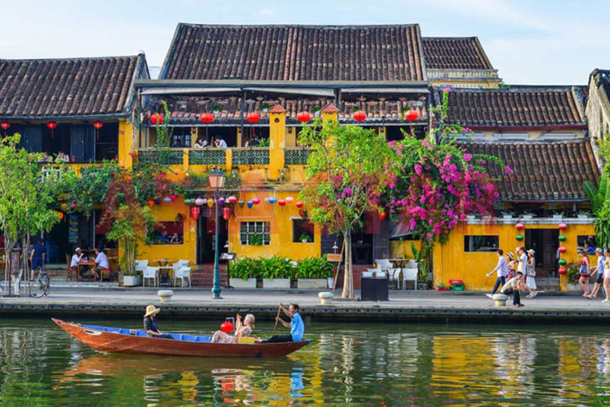 Vẻ đẹp trầm mặc của các ngôi nhà cổ xưa