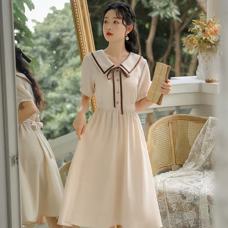 Váy chữ A - Mẫu denim cạp cao: trẻ trung, bền và dễ phối nhất Váy chữ A - Mẫu denim cạp cao: trẻ trung, bền và dễ phối nhất