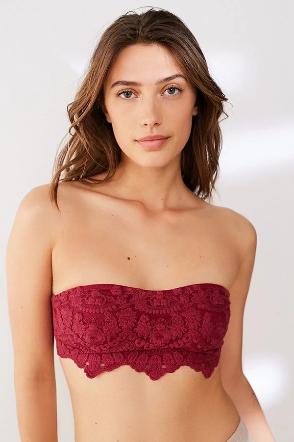 Áo ngực - Phối nội y theo outfit: từ áo thun đến váy hai dây Áo ngực - Phối nội y theo outfit: từ áo thun đến váy hai dây