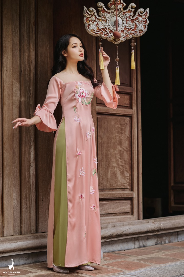 Áo dài đẹp - Chất liệu và bảng màu đang được yêu thích năm nay Áo dài đẹp - Chất liệu và bảng màu đang được yêu thích năm nay