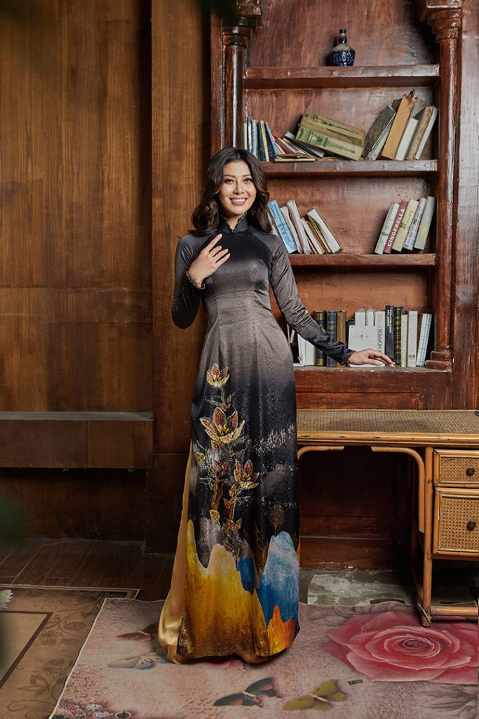 Áo dài - Dáng cao, vai ngang: tập trung vào đường vai và cổ Áo dài - Dáng cao, vai ngang: tập trung vào đường vai và cổ