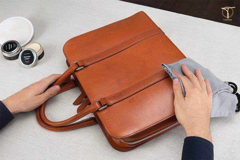 Cách bảo quản túi da thật không bị nổ - Nhận diện dấu hiệu khô da trước khi “nổ” Cách bảo quản túi da thật không bị nổ - Nhận diện dấu hiệu khô da trước khi “nổ”