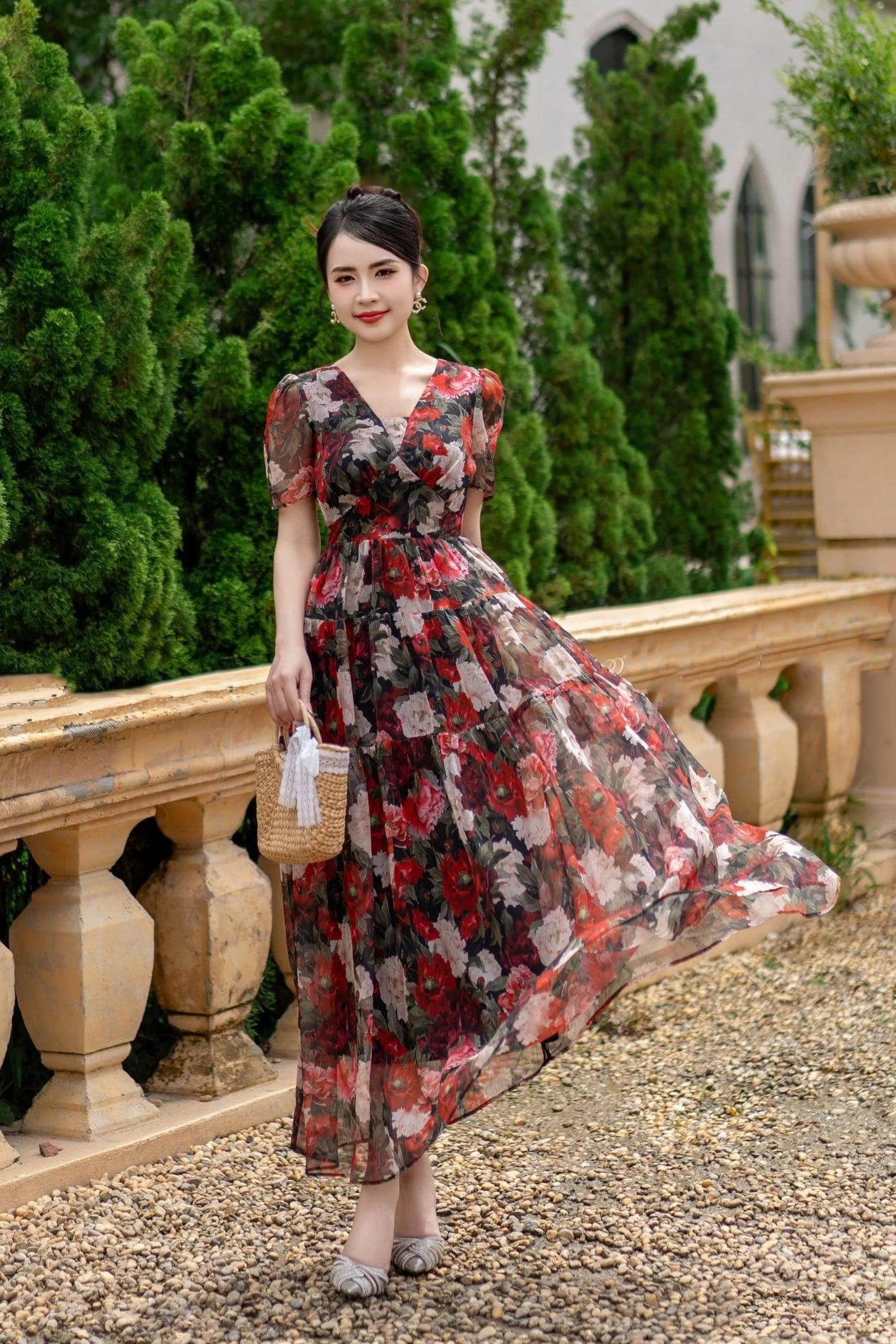 Đầm ô loan - Top 3: Áo sơ mi linen oversize + short cạp cao Đầm ô loan - Top 3: Áo sơ mi linen oversize + short cạp cao