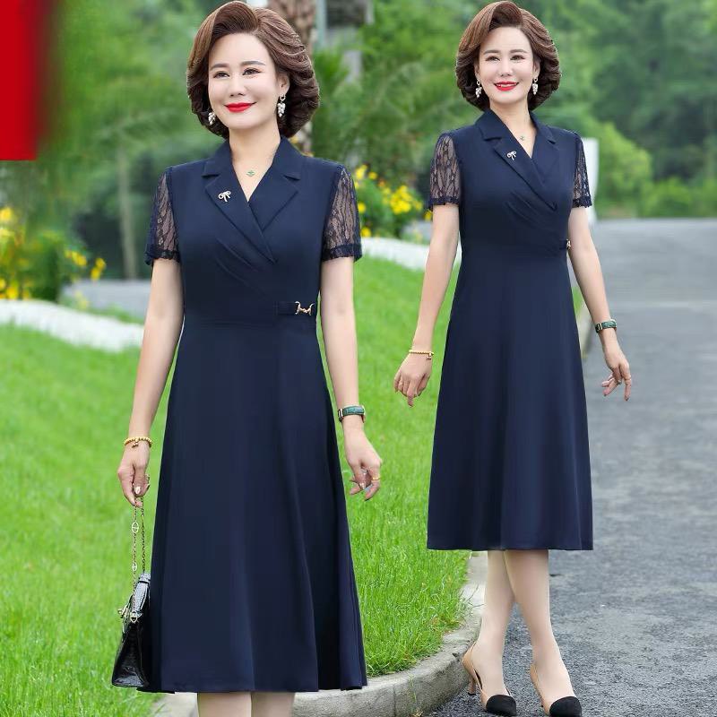 Đầm trung niên - Nhung/velvet: “đổi gió” mùa lạnh Đầm trung niên - Nhung/velvet: “đổi gió” mùa lạnh