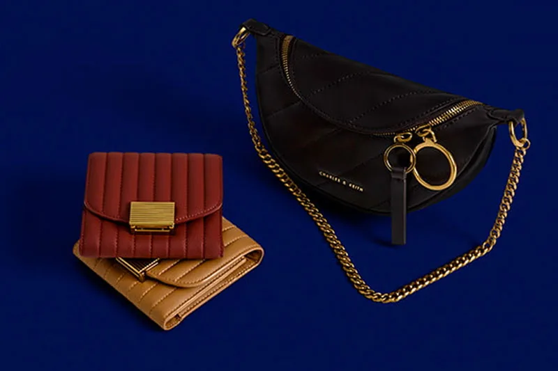 Túi charles & keith sale - Túi đeo chéo mini: vũ khí cho ngày chạy deadline Túi charles & keith sale - Túi đeo chéo mini: vũ khí cho ngày chạy deadline