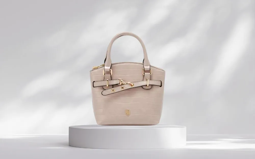 Túi Lyn - Túi đeo vai: “nàng thơ” nhưng vẫn rất hiện đại Túi Lyn - Túi đeo vai: “nàng thơ” nhưng vẫn rất hiện đại