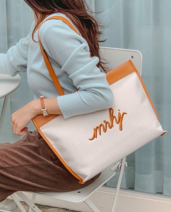 Túi tote - Đi học năng động: nhẹ, bền, đeo vai thoải mái Túi tote - Đi học năng động: nhẹ, bền, đeo vai thoải mái