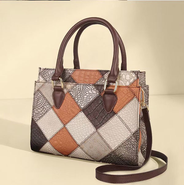 Túi xách - Tote bag: đi học, đi làm kiểu “đa-zi-năng” Túi xách - Tote bag: đi học, đi làm kiểu “đa-zi-năng”