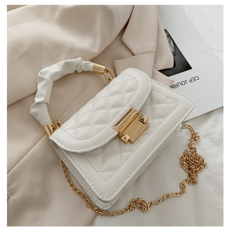 Túi xách nữ - 1) Tote bag đi làm: rộng rãi mà vẫn thanh lịch Túi xách nữ - 1) Tote bag đi làm: rộng rãi mà vẫn thanh lịch