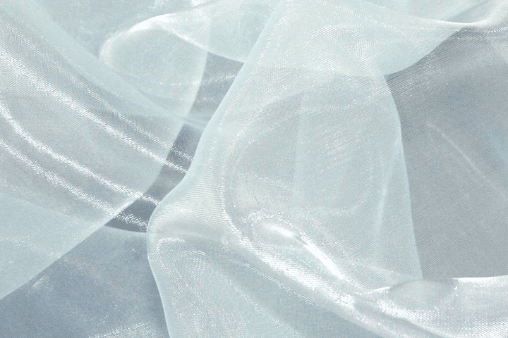 Vải organza là gì - Điểm cộng: giữ phom, lên hình “ăn sáng” Vải organza là gì - Điểm cộng: giữ phom, lên hình “ăn sáng”