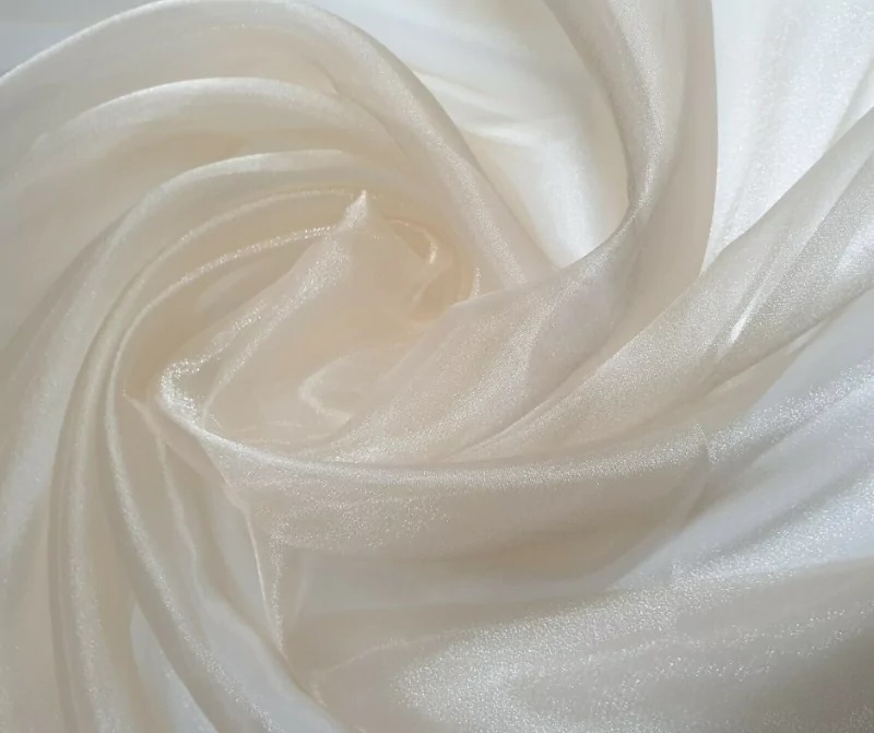 Vải voan là gì - Voan lụa, voan tơ: sang nhẹ, hợp nhiều dịp Vải voan là gì - Voan lụa, voan tơ: sang nhẹ, hợp nhiều dịp