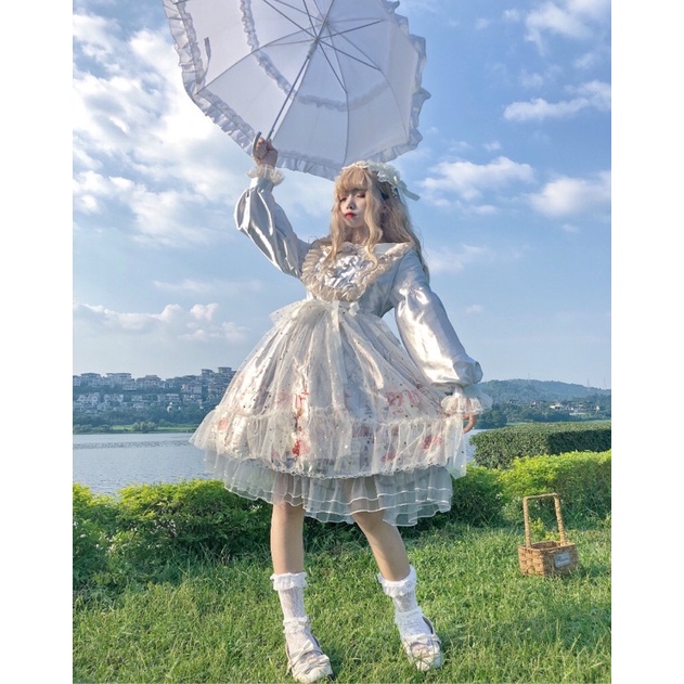 Váy lolita - Giày, tất và phụ kiện tóc: “đúng kiểu” là auto sang Váy lolita - Giày, tất và phụ kiện tóc: “đúng kiểu” là auto sang