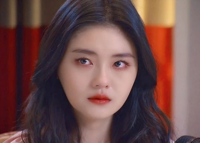 Từ Hy Viên - Hôn nhân, vai trò làm mẹ và lựa chọn lùi lại Từ Hy Viên - Hôn nhân, vai trò làm mẹ và lựa chọn lùi lại