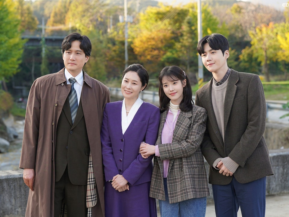 Khi cuộc đời cho bạn quả quýt tập 1 - Tông cảm xúc của tập mở màn