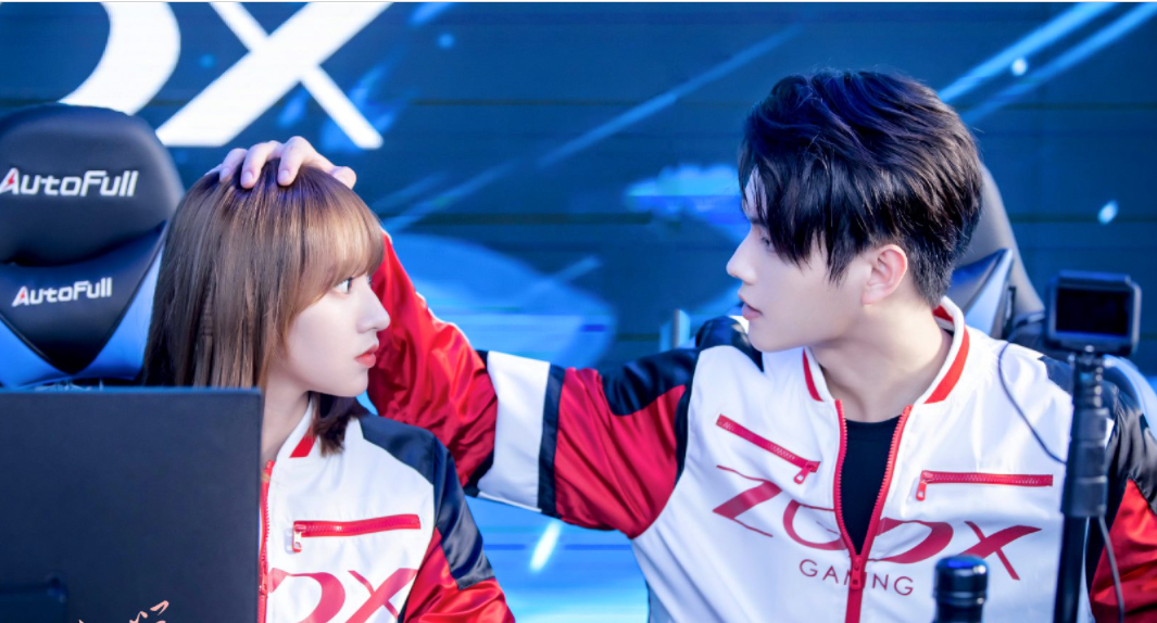 Khi em mỉm cười rất đẹp - Cách phim/ truyện giữ cảm xúc liên tục