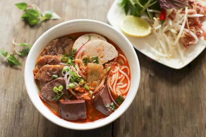 Bún bò Huế - Kỹ thuật hầm xương và nêm mắm ruốc Bún bò Huế - Kỹ thuật hầm xương và nêm mắm ruốc