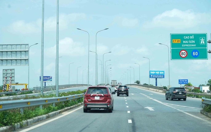 Đường cao tốc - Khái niệm dễ hiểu cho người mới Đường cao tốc - Khái niệm dễ hiểu cho người mới