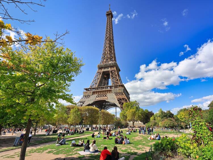Paris - Vẻ đẹp đến từ lịch sử và nhịp sống thường ngày Paris - Vẻ đẹp đến từ lịch sử và nhịp sống thường ngày