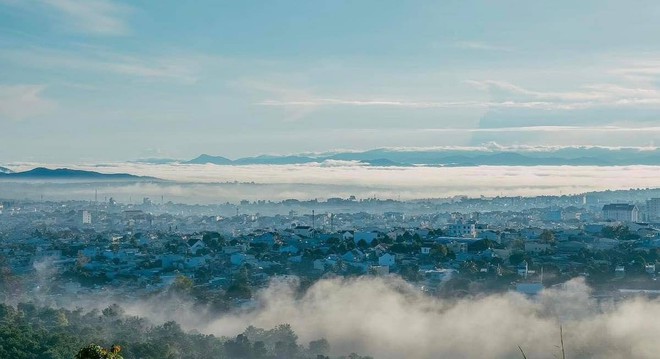 Thời tiết Đồng Hới - Giai đoạn giao mùa: khó đoán hơn vẻ bên ngoài