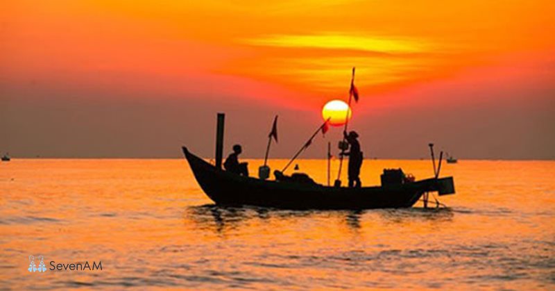 Đoàn thuyền đánh cá - Tư thế làm chủ biển khơi Đoàn thuyền đánh cá - Tư thế làm chủ biển khơi