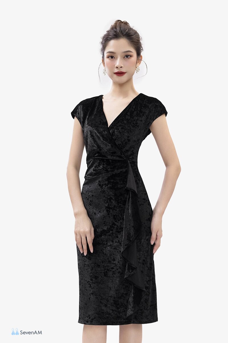 Đầm nhung - Vì sao đầm nhung gần như là đồ buổi tối Đầm nhung - Vì sao đầm nhung gần như là đồ buổi tối