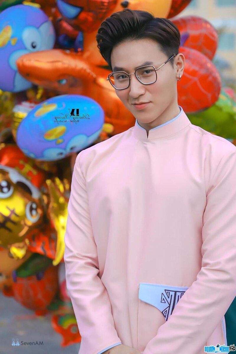 Khoa Vương - Nhận diện đúng nhân vật mạng xã hội Khoa Vương - Nhận diện đúng nhân vật mạng xã hội