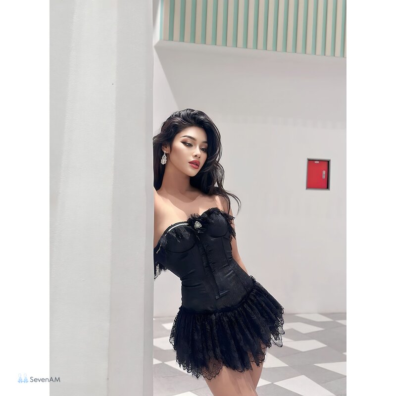 Váy corset - Siết vừa đủ, và ai kéo dây cho bạn Váy corset - Siết vừa đủ, và ai kéo dây cho bạn