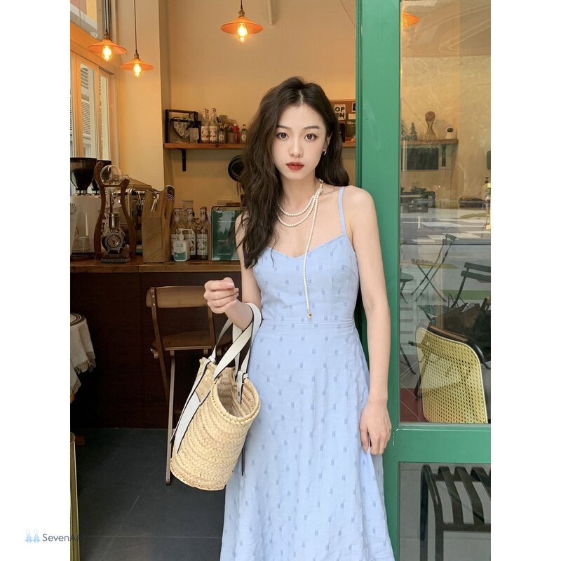 Váy hai dây - Món này thực chất là gì và hay bị gọi nhầm Váy hai dây - Món này thực chất là gì và hay bị gọi nhầm
